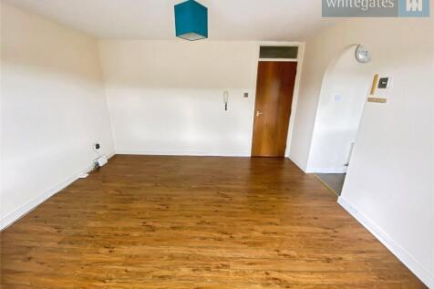 Nant Court, Park Road, Coedpoeth, Wrexham photo 3