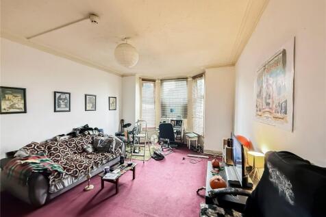 4 bed, 5 bath Plot in Manchester - Photo 11