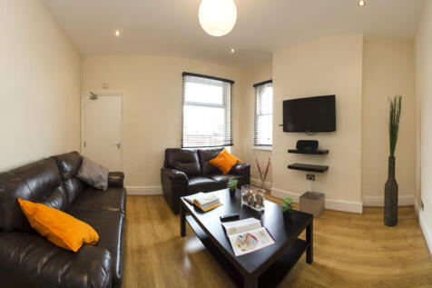 5-bed house on Storer Road, Loughborough, £2,275/mo