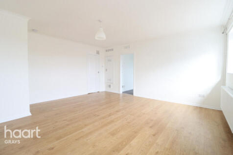 Kent Road, GRAYS photo 3