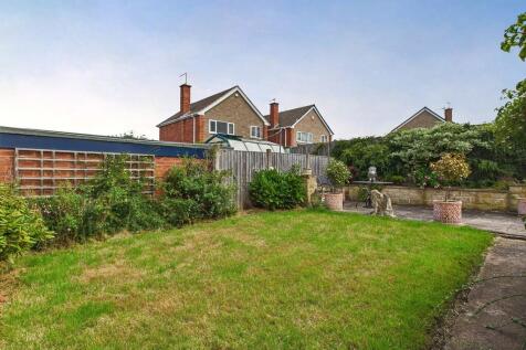 CAM04273G0-PR0161...