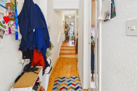 CAM03145G0-PR0522-STILL004.jpg