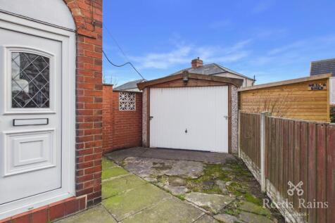 Driveway &amp; Garage
