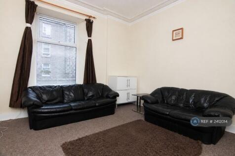 Bright Lounge With High Ceilings &amp; Period Charm