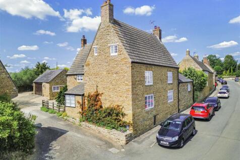 High Street, Ecton