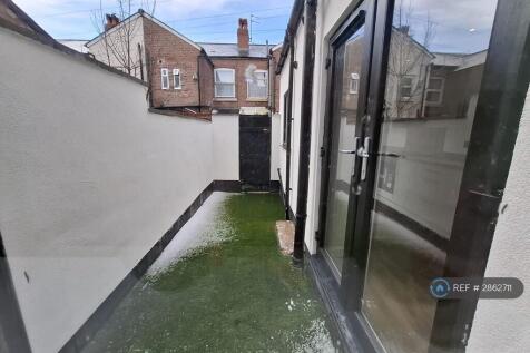 Highfield Road, Salford, M6 photo 5