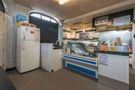 22 - 64 Huddersfield Road HX5 9AA.jpg