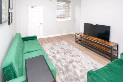 3-bed terraced on Brailsford Road, Fallowfield, Manchester, M14, £1,820/mo