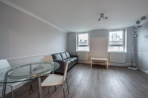 PRINCE OF WALES DRIVE, SW11 photo 4