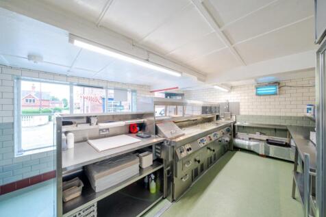 1317909-7-68651431b54d7