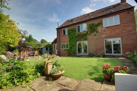 1 View Of Rear Of Property