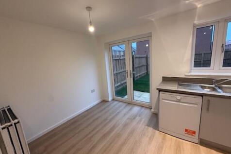 7 Epping Drive photo 4