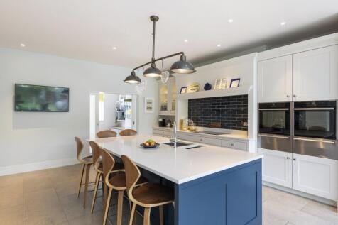 Kitchen To Family Rm