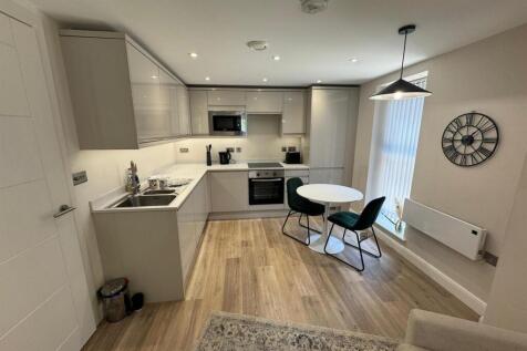 WhatsApp Image 2025-07-02 at 13.42.42 (5).jpeg