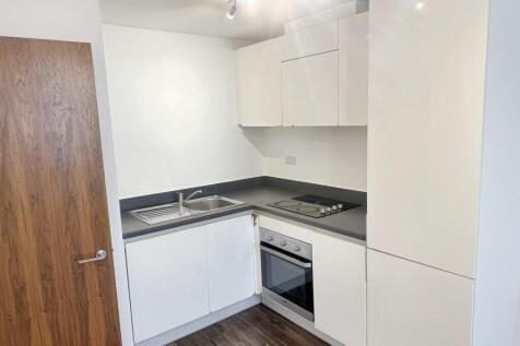 Landmark Waterfront West - Kitchen