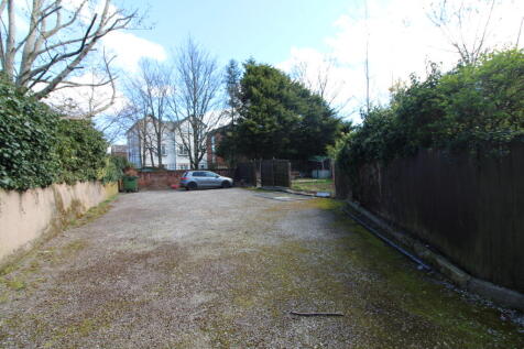 Rear Parking T202604021522.jpg