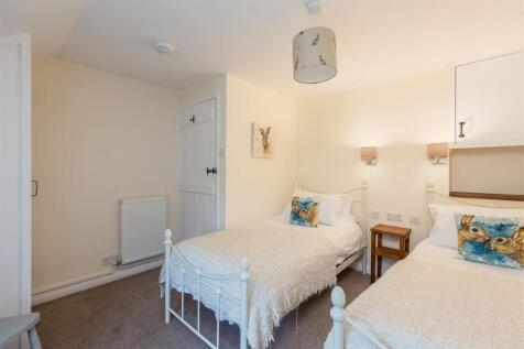 Corner Cottage-6.jpg