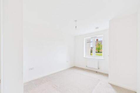 Ridge Close, Cheltenham, GL52 photo 3