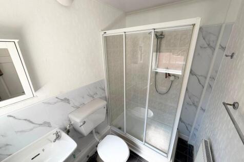 Annan Street, Barrow-In-Furness, LA14 photo 4