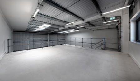 692 Stirling Road 4.jpg