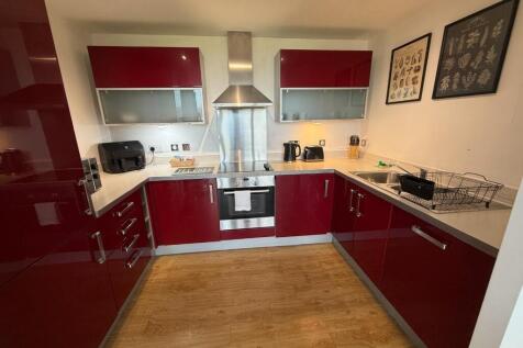 Quartz House, VIzion, Central Milton Keynes photo 3