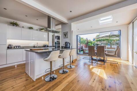 102 Kirby Road, Copnor-Small-PorticoMarketing-Sold