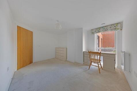 08-99f9PFMCS - 4 Holly Place-28-medium.jpg