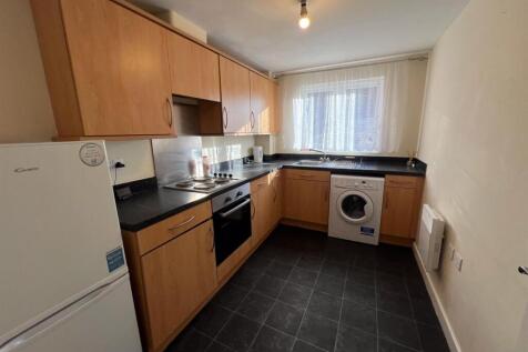 20-Clough-Close-Kitchen.jpg
