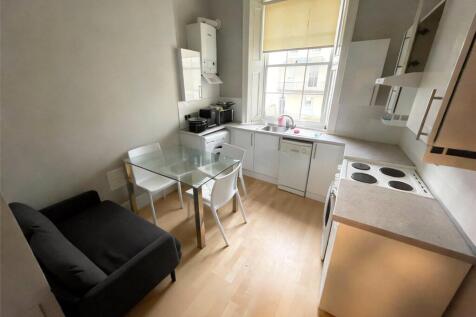 Meridian Place (Flat 3), (First Floor Flat), Clifton, Bristol, BS8 photo 3