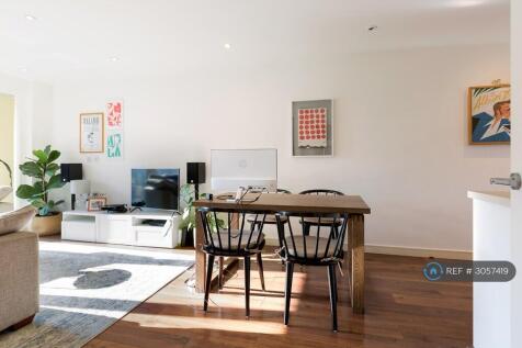 Avon House, London, SW18 photo 5