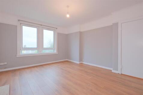 Mccallister Ave, Airdrie photo 3
