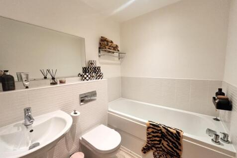 Bathroom.jpg