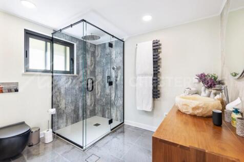 Almancil 6 Bed Villa For Sale Algarve (22)