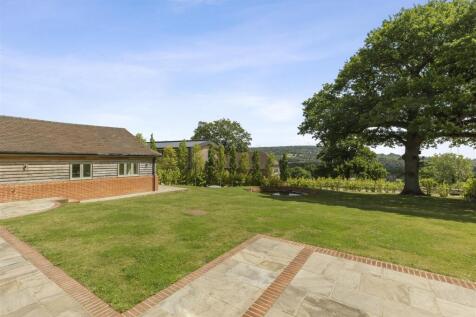 Cotton-Barn-Holmbury-St-Mary-RH5-6NB-12.jpg