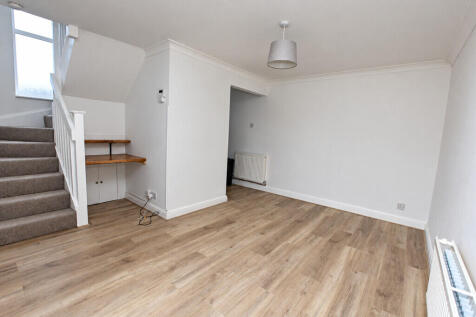 Baristow Close, Chester photo 3