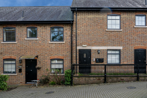 Saracens Mews