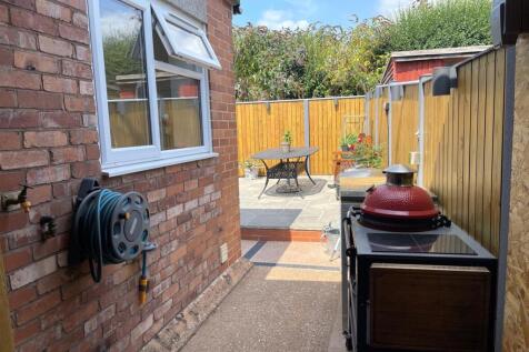 Access to Rear Garden