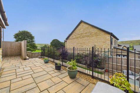 CAM02093G0-PR0051-STILL026