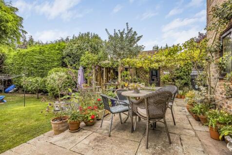 1 Conifer Drive, Hambrook-PorticoMarketing-Nexa-51