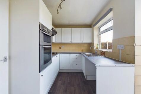 Church Drive, Quedgeley, Gloucester, Gloucestershire, GL2 photo 3