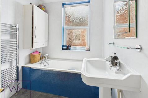 CAM03785G0-PR0217-ST