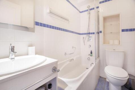 Lettings Brook Green Blythe Road - Bathroom.jpg