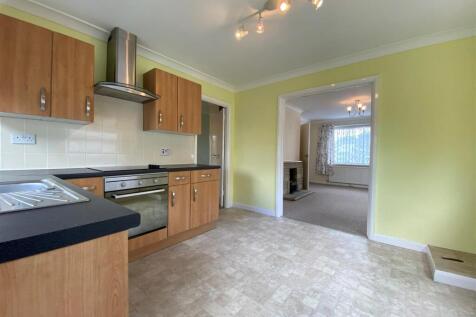 kitchen 2.jpg