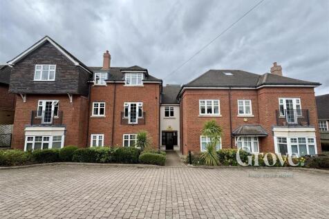 Station Road Knowle 2.jpg