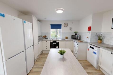 1b, Russell Street NG74FL photo 3