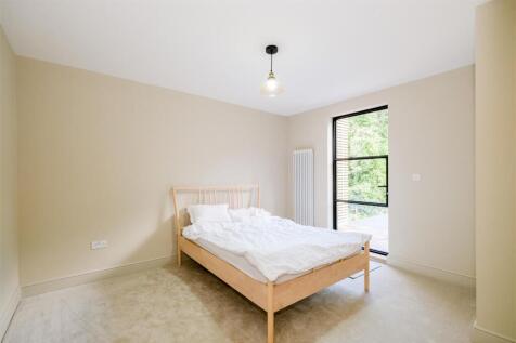 169 Peterborough Road furnished-40.jpg