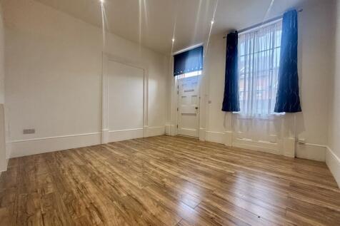 Wylie Mews, Burton on Trent, DE14 photo 5