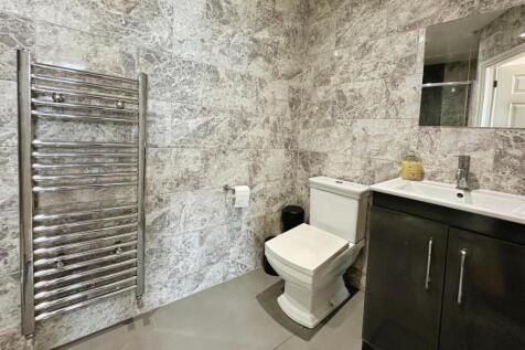 Ensuite shower room