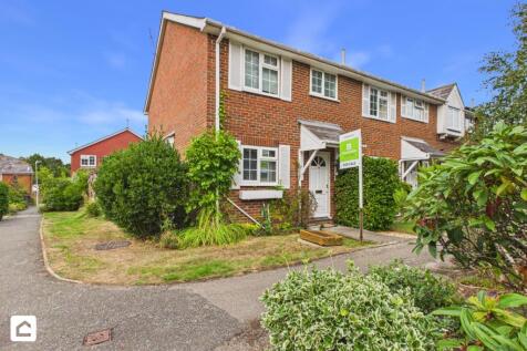 Front of the Property Rogersmead Clarendons Tenter