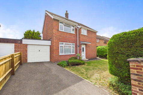 CAM01354G0-PR0584-STILL001